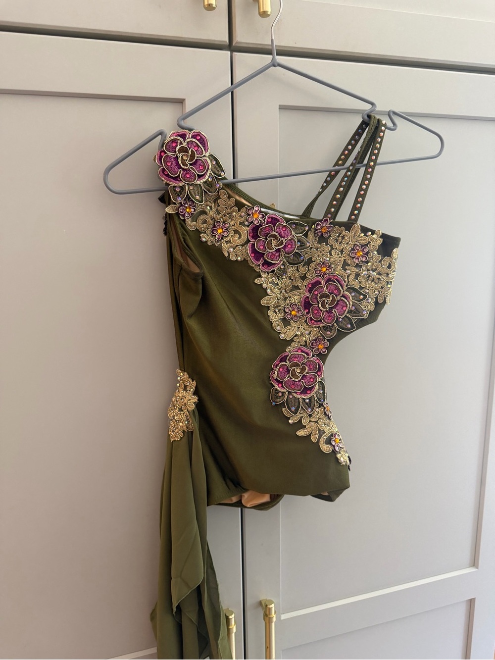 Glamour dance Olive Green One-Shoulder Floral Embellished Dance Costume